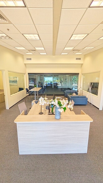 800 Miramonte Dr, Santa Barbara, CA à louer - Photo intérieure – Image 3 sur 26