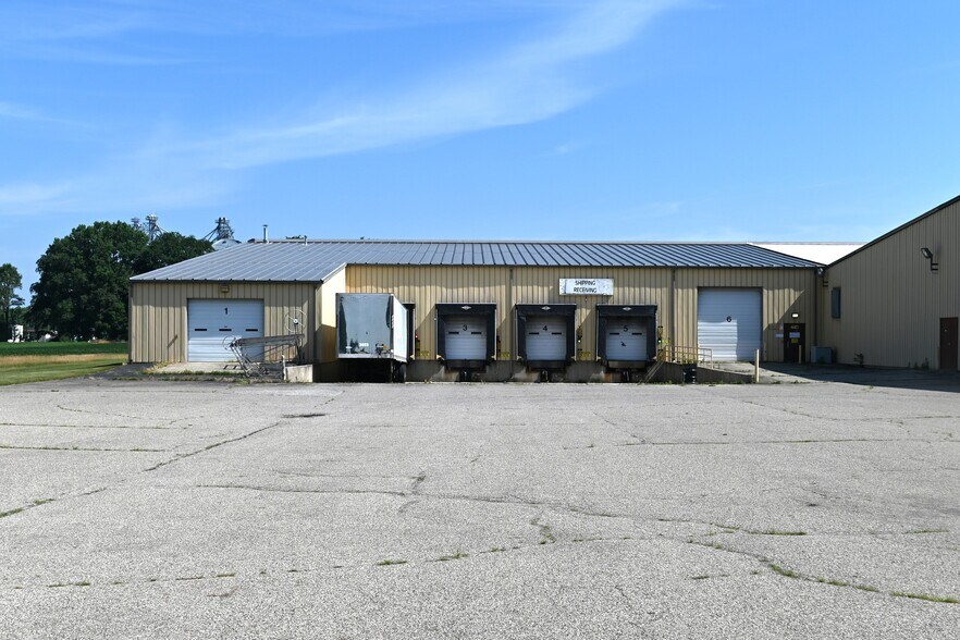 7346 W 400 N, Rochester, IN à vendre - Photo de l’immeuble – Image 3 sur 12