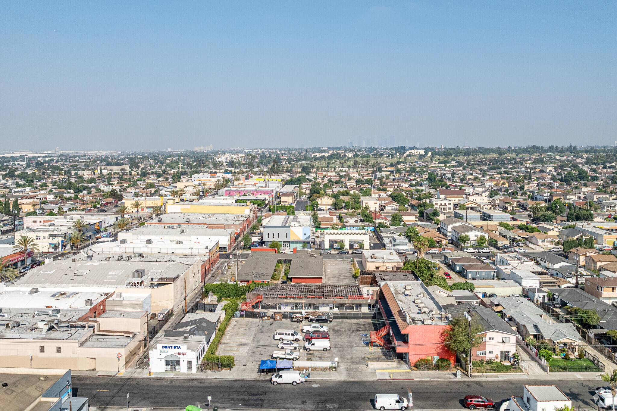 753-759 S Fetterly Ave, Los Angeles, CA à vendre Photo de l’immeuble– Image 1 sur 14