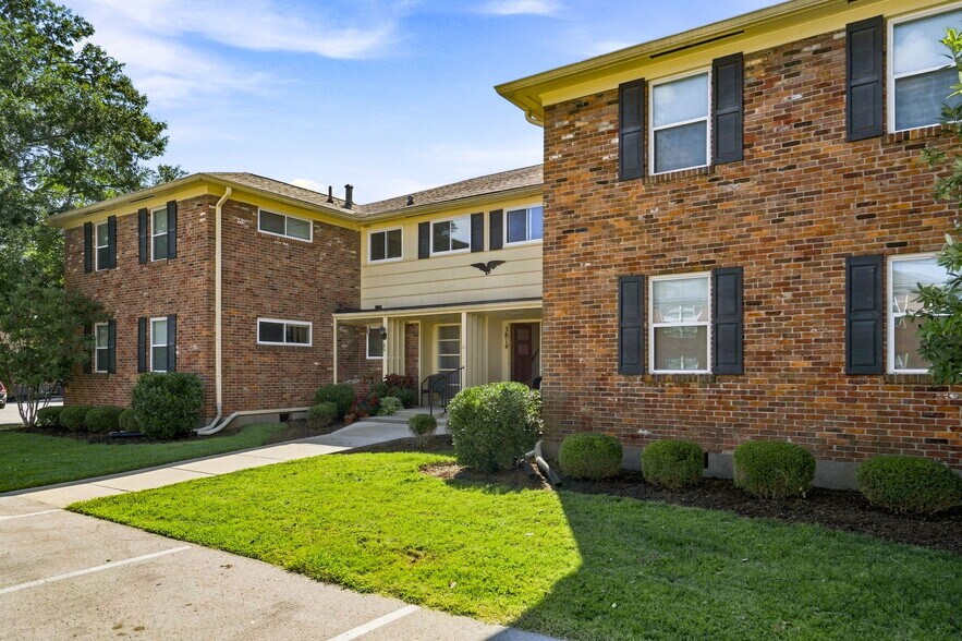 3814-3816 Nanz Ave, Louisville, KY à vendre - Photo de l’immeuble – Image 2 sur 7