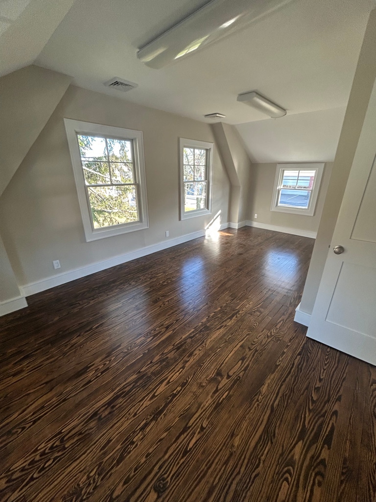88 W Montauk Hwy, Hampton Bays, NY à louer Photo intérieure– Image 1 sur 4