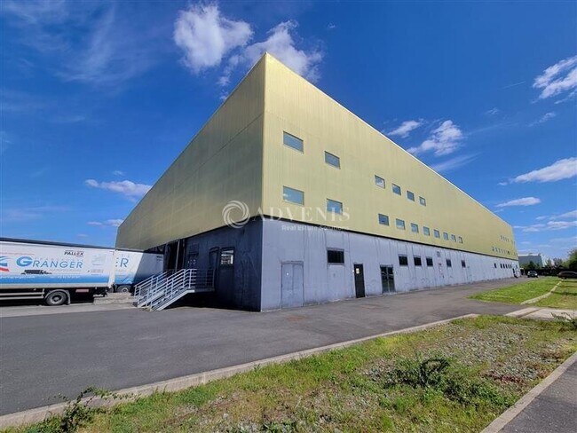 Plus de détails pour 1 Route Du Mole 2 Et 3, Gennevilliers - Industriel/Logistique à louer