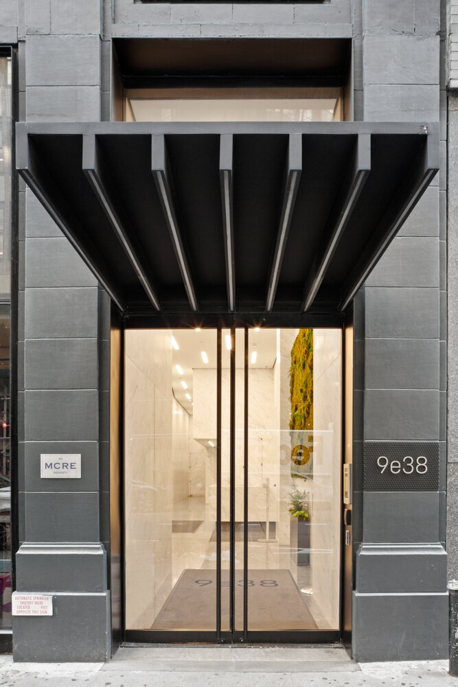 9 E 38th St, New York, NY à vendre Photo de l’immeuble– Image 1 sur 7