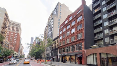 136-140 W 23rd St, New York, NY à louer Photo intérieure– Image 2 sur 6