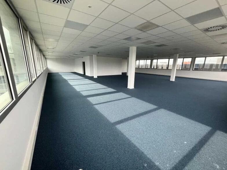 Bureau dans Rennes à louer - Photo de l’immeuble – Image 3 sur 5