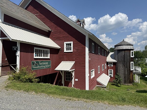 148 Main St portefeuille de 2 biens à vendre sur LoopNet.fr - Photo de l’immeuble – Image 1 sur 17