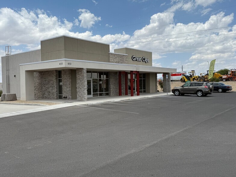 4149 White Sage Arc, Las Cruces, NM à louer - Photo de l’immeuble – Image 2 sur 5