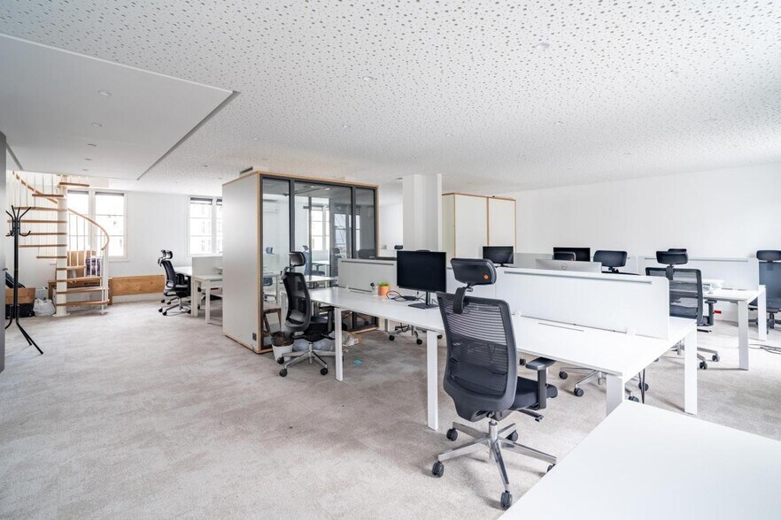 Bureau dans Paris à louer - Photo de l’immeuble – Image 2 sur 10