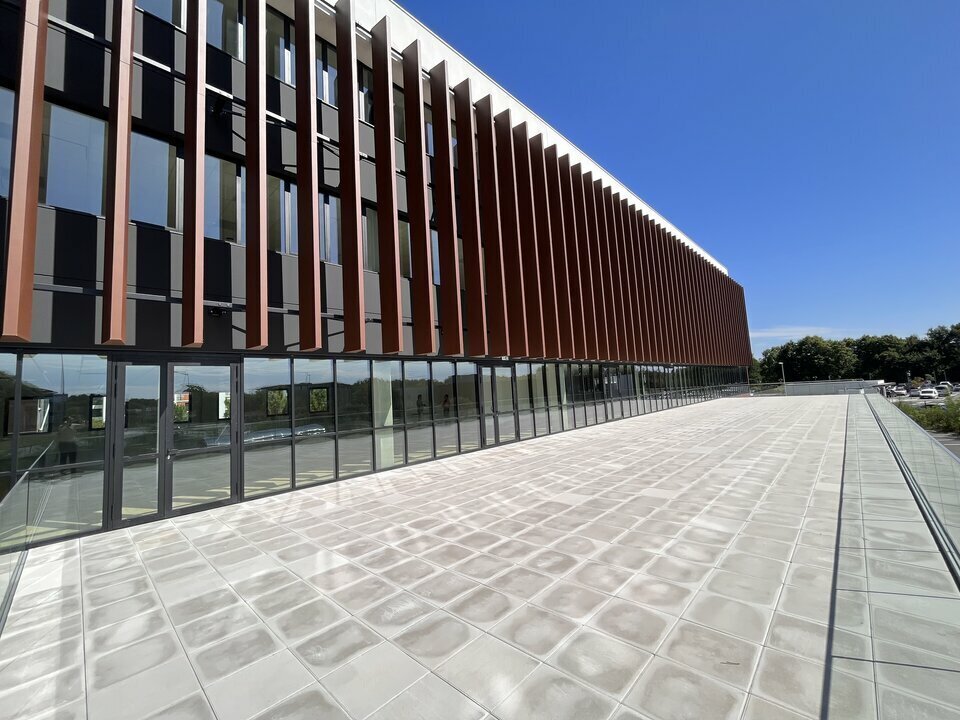 Bureau dans Mérignac à louer Photo de l’immeuble– Image 1 sur 12