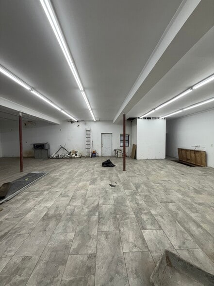 201-205 Broad St, Staten Island, NY à louer - Photo intérieure – Image 3 sur 7