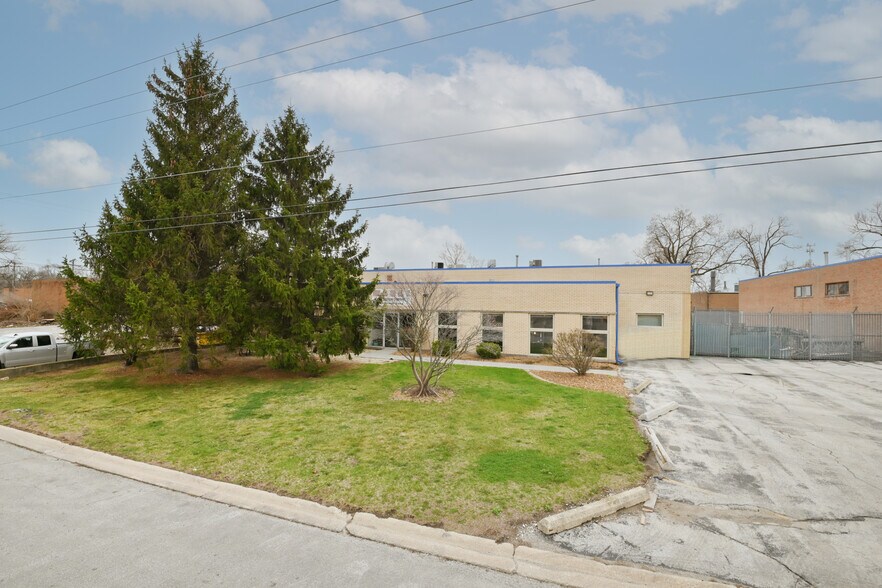 1021 Maryland Ave, Dolton, IL à vendre - Photo de l’immeuble – Image 3 sur 29