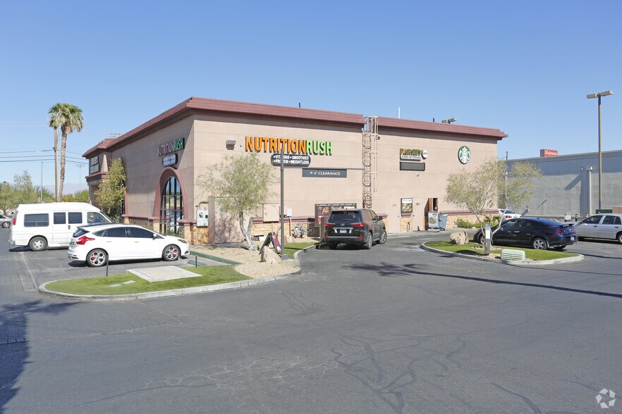 4985 W Tropicana Ave, Las Vegas, NV à vendre - Photo de l’immeuble – Image 2 sur 5