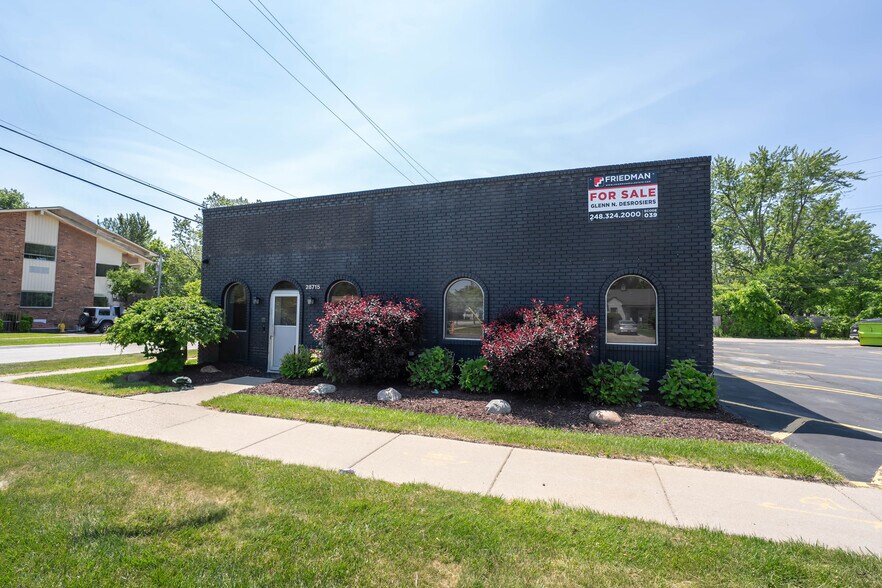 28715 Greenfield Rd, Southfield, MI à vendre - Photo de l’immeuble – Image 2 sur 12