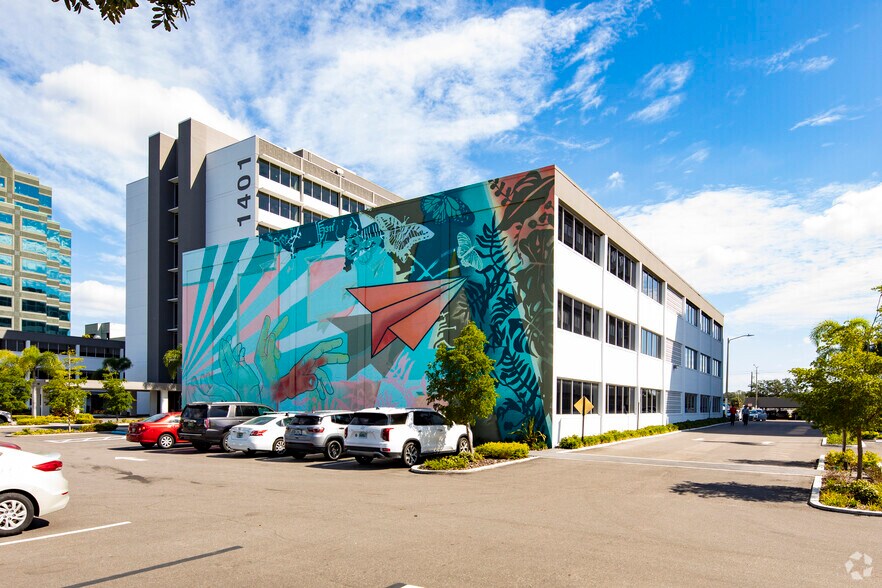 1311 N Westshore Blvd, Tampa, FL à louer - Photo principale – Image 1 sur 11