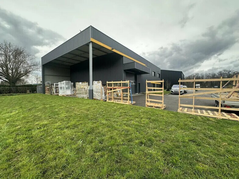 Local d'activités dans Eschau à vendre - Photo de l’immeuble – Image 3 sur 11