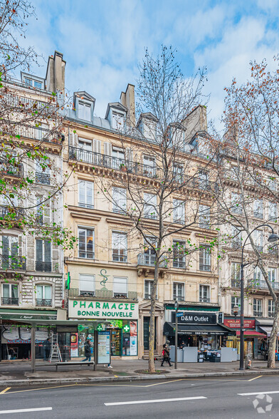 12 Boulevard De Bonne Nouvelle, Paris à louer - Photo de l’immeuble – Image 2 sur 2