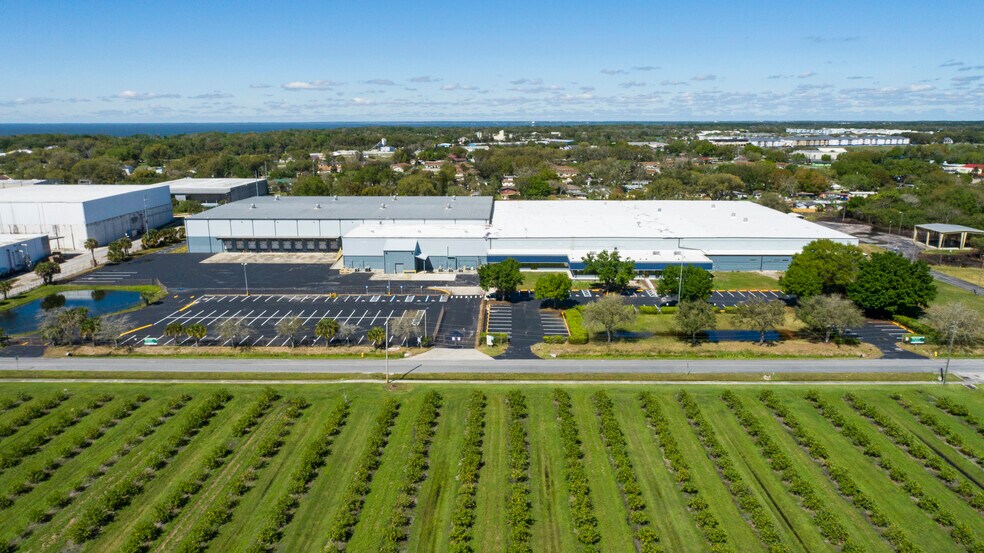 851 E Maple St, Winter Garden, FL à louer - Photo de l’immeuble – Image 2 sur 17