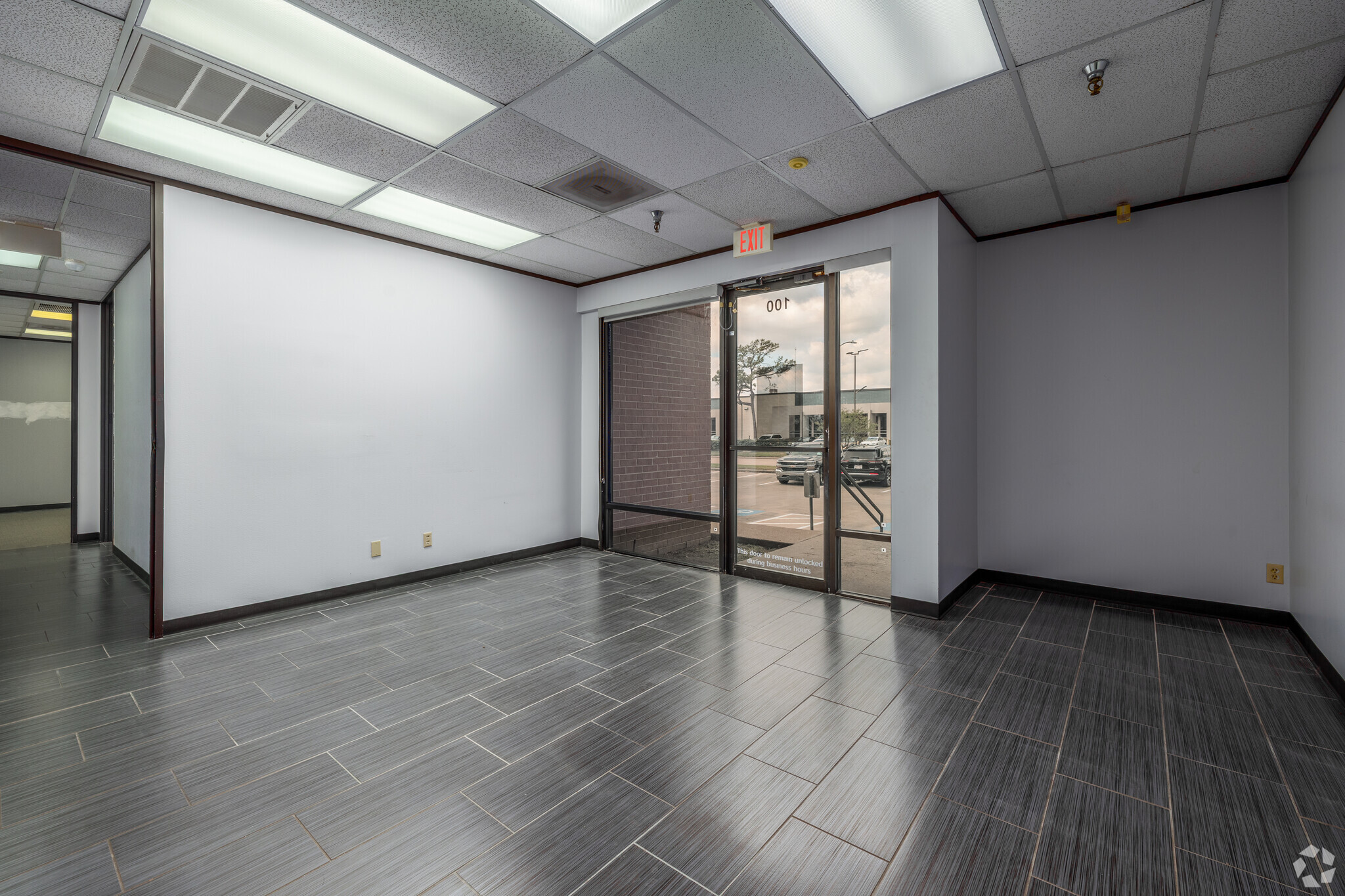 9001 Jameel Rd, Houston, TX à louer Photo intérieure– Image 1 sur 9