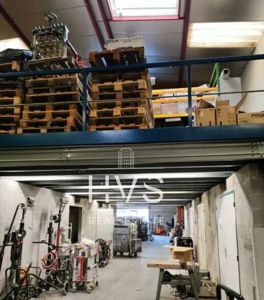 Local d’activités dans Septèmes-les-Vallons à louer - Photo intérieure – Image 2 sur 4