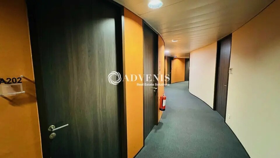 Bureau dans Bruges à louer - Photo intérieure – Image 3 sur 8