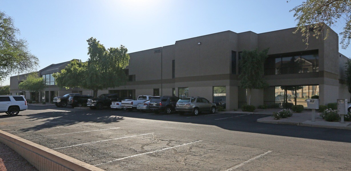 7411 W Boston St, Chandler, AZ à louer Photo principale– Image 1 sur 8
