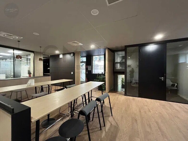 Bureau dans Lyon à louer - Photo de l’immeuble – Image 2 sur 13
