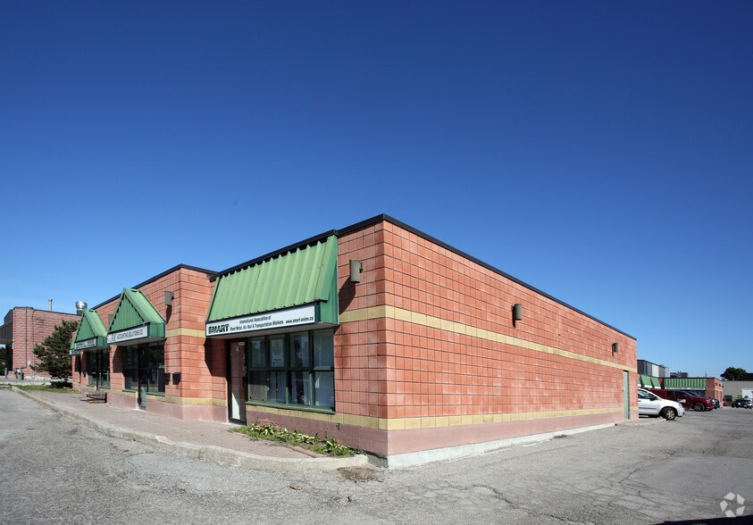 835 Westney Rd S, Ajax, ON à louer - Photo de l’immeuble – Image 2 sur 3