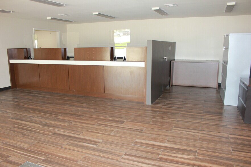 27373 Highway 42, Springfield, LA à louer - Photo de l’immeuble – Image 2 sur 11