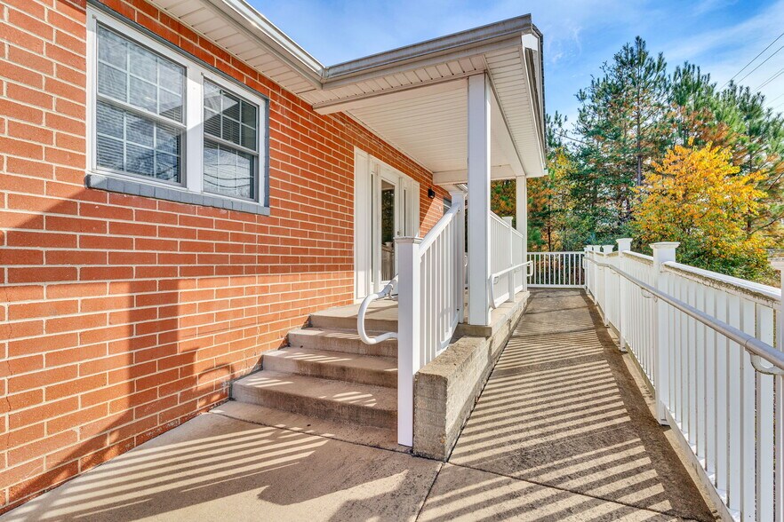 9279 Kings Hwy, King George, VA à vendre - Photo de l’immeuble – Image 2 sur 22