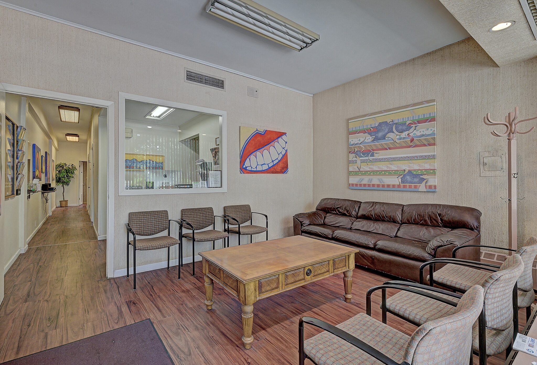 528-538 Bloomfield Ave, Verona, NJ à louer Photo intérieure– Image 1 sur 23