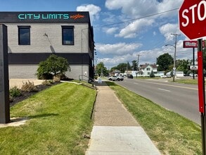 641 Lincoln Way W, Massillon, OH à louer Photo intérieure– Image 2 sur 34