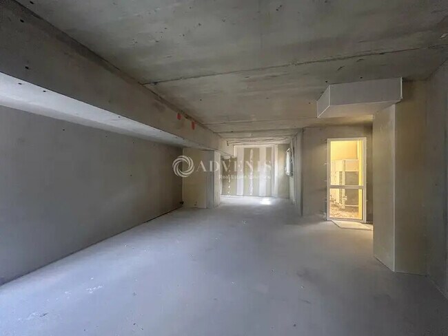 Plus de détails pour Bureau à vendre