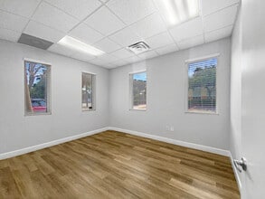 2901 NW 62nd St, Fort Lauderdale, FL à louer Photo intérieure– Image 2 sur 9