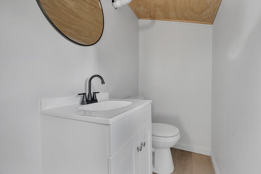 415 Broad St, Cumberland, RI à louer - Photo de l’immeuble – Image 2 sur 13