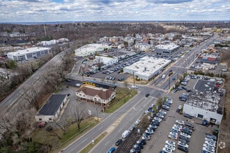 72-74 Cedar Swamp Rd, Glen Cove, NY - VUE AÉRIENNE  vue de carte - Image1