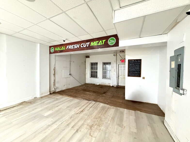 1111 Church Ave, Brooklyn, NY à louer - Photo de l’immeuble – Image 3 sur 6