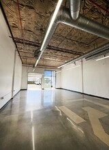 1954 Placentia Ave, Costa Mesa, CA à louer Photo intérieure– Image 2 sur 6