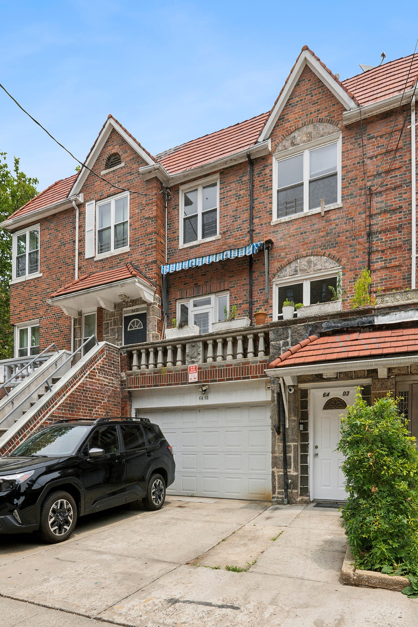 64-03 102nd st, Queens, NY à vendre Photo de l’immeuble– Image 1 sur 12