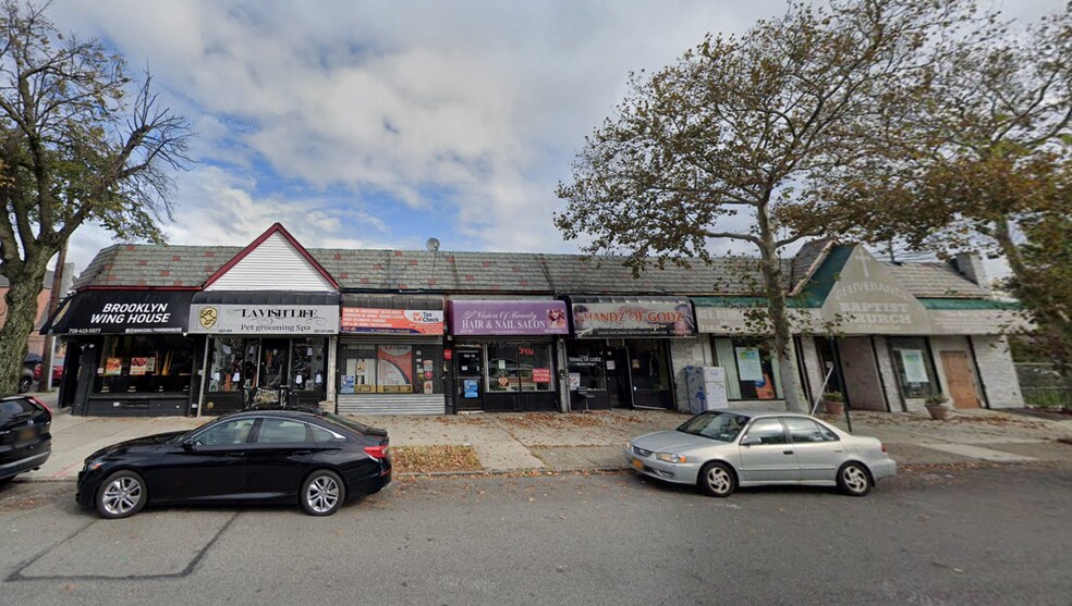 22701 Linden Blvd, Cambria Heights, NY à louer - Photo de l’immeuble – Image 2 sur 4