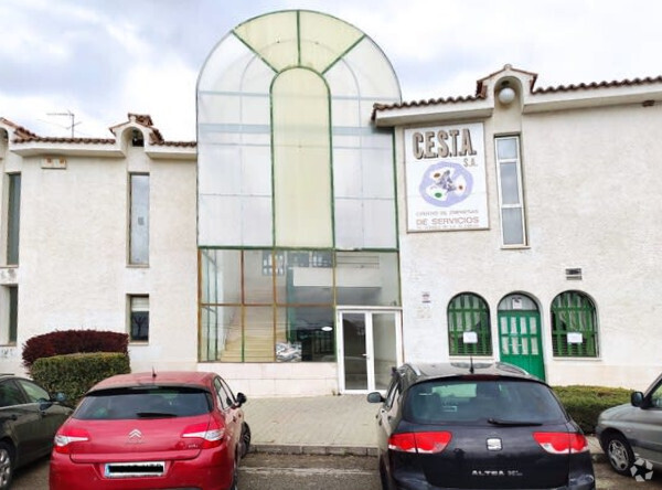 Local commercial dans Torres de la Alameda, Madrid à vendre Photo intérieure– Image 1 sur 2