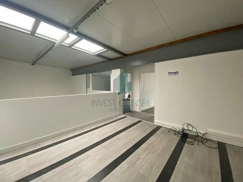 Local d’activités dans Eaubonne à louer - Photo de l’immeuble – Image 3 sur 8