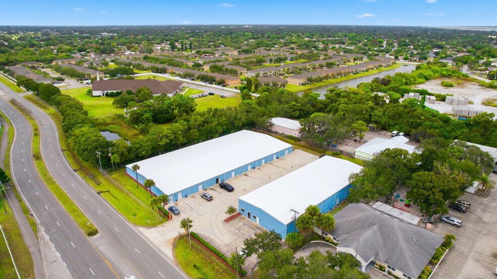 1350 Lake Washington Rd, Melbourne, FL à vendre - Photo de l’immeuble – Image 2 sur 16