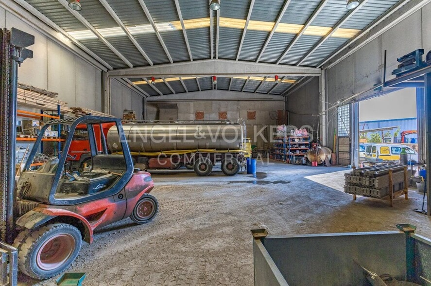 Industriel/Logistique dans Piera, Barcelona à vendre - Photo de l’immeuble – Image 3 sur 7