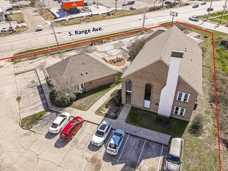 2281 S Range Ave, Denham Springs, LA à louer - Photo de l’immeuble – Image 2 sur 11
