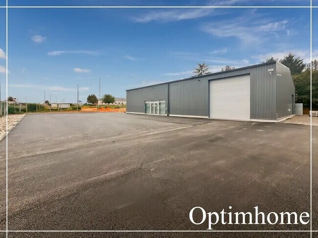 Plus de détails pour Local d’activités à vendre