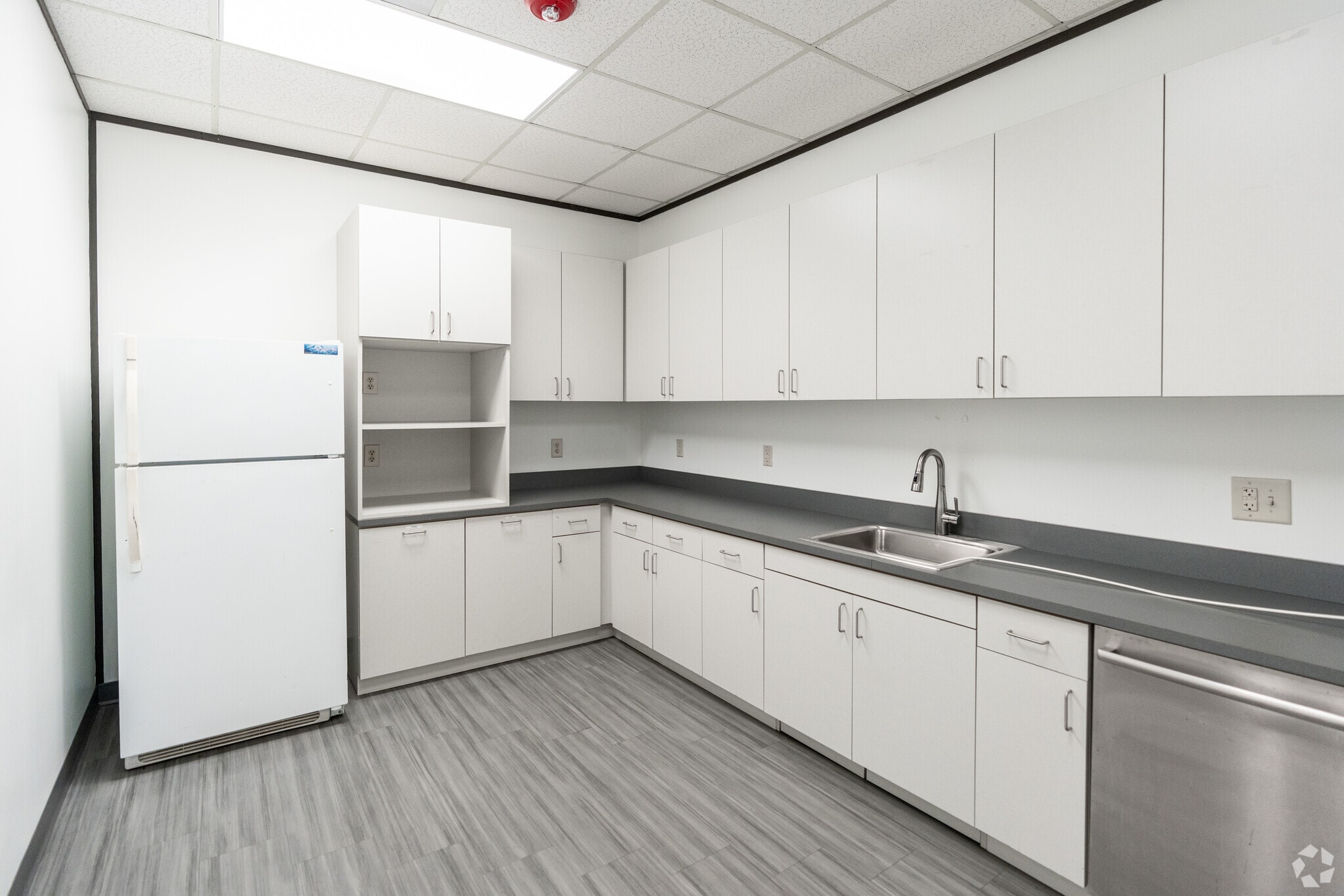 4600 Marriott Dr, Raleigh, NC à louer Photo intérieure– Image 1 sur 9