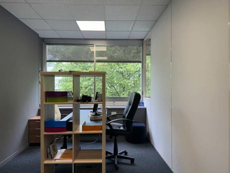 Bureau dans Villeurbanne à vendre - Photo de l’immeuble – Image 3 sur 16