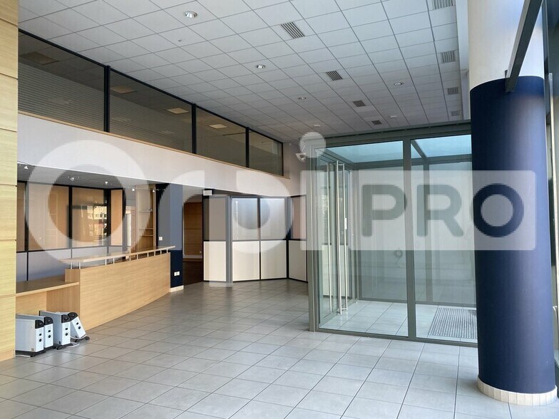 Local commercial dans Le Havre à louer - Hall d’entrée – Image 3 sur 5