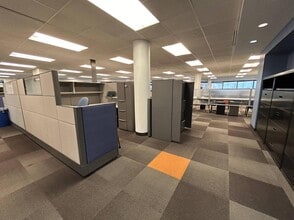 5202 Old Orchard Rd, Skokie, IL à louer Photo intérieure– Image 2 sur 18