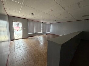 2027 Marine Ave, Gardena, CA à louer Photo intérieure– Image 2 sur 6